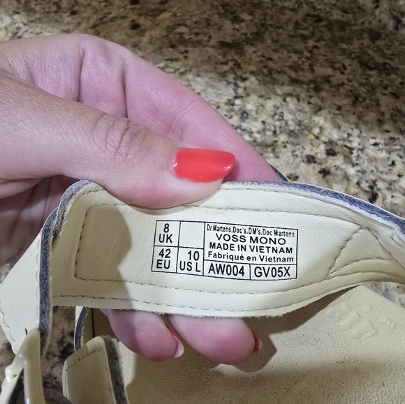 Dr Martens Voss Mono Light Yellow/Cream Leather Platform Sandals size US 10 - Picture 7 of 9